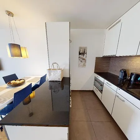 Apartment Unique Serviced Living @ airport Line Colmarer Basel